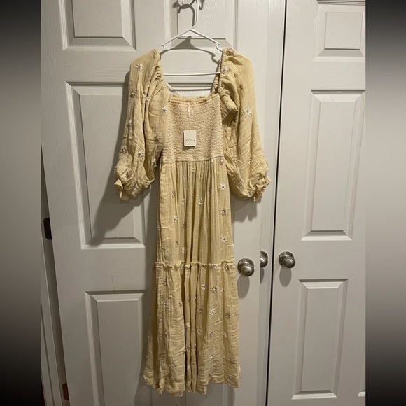 dahlia embroidered maxi dress poshmark Dahlia Embroidered Maxi Dress